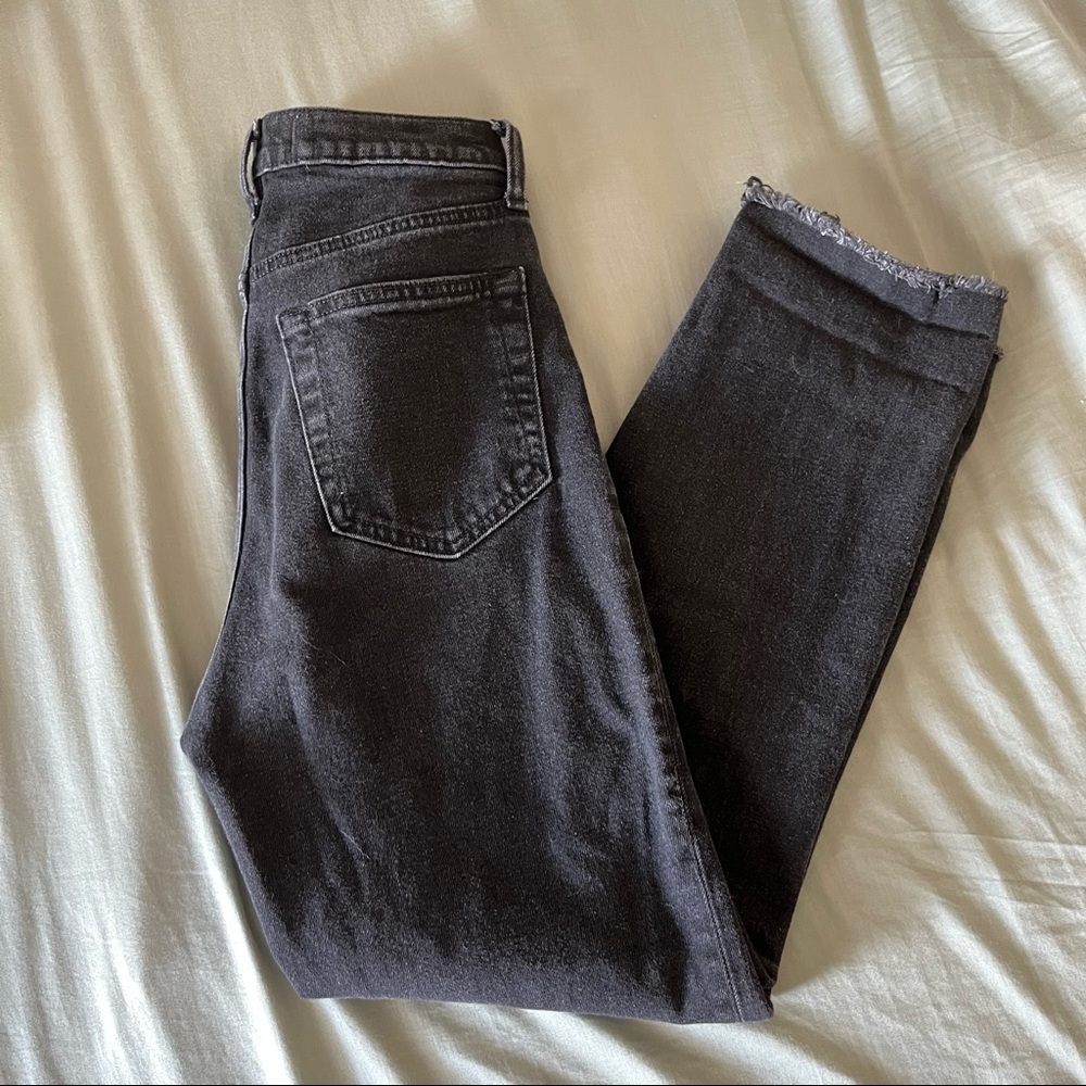 Abercrombie & Fitch Ultra High Rise Ankle Straight Jeans